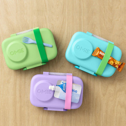 Omiebox Lite Plastic Cold-Lunch Bento Box - Lunch Packing Accessories with Cooling Pack, Treasure Pocket, Meal Prep Snack Containers, Back to School Haul Item, Cute (TTS)